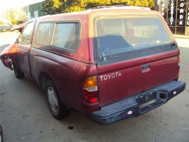 1998 TOYOTA TACOMA REGCAB, 2.4L AUTO 2WD, COLOR RED, STK Z15859
